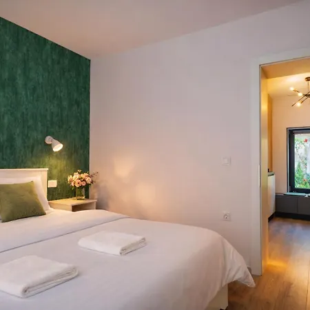 Apartmán Fun House - Comfortable With Garden And Near Parking Brašov