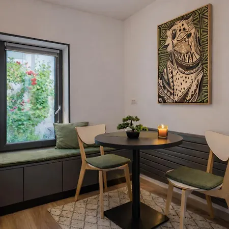 Fun House - Comfortable With Garden And Near Parking Braszów