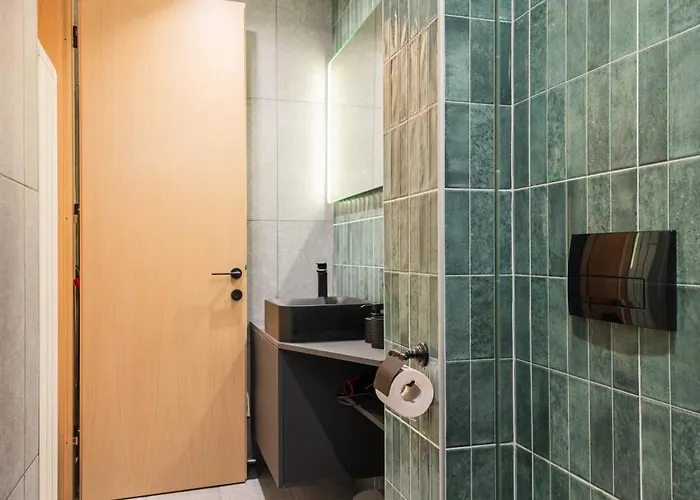 Apartmán Fun House - Comfortable With Garden And Near Parking